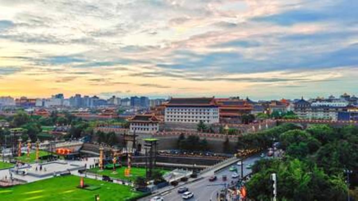 In Xi'an, Mayors from Around the World Explore Pathways for Silk Road Cities to Balance Ancient Heritage with Modern Industry